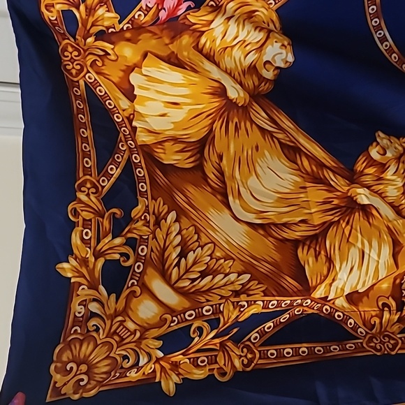 Chain Kaftan - Picture 3 of 3